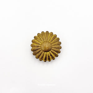 Brass Flat Flower Lamp Finial - 1.5in