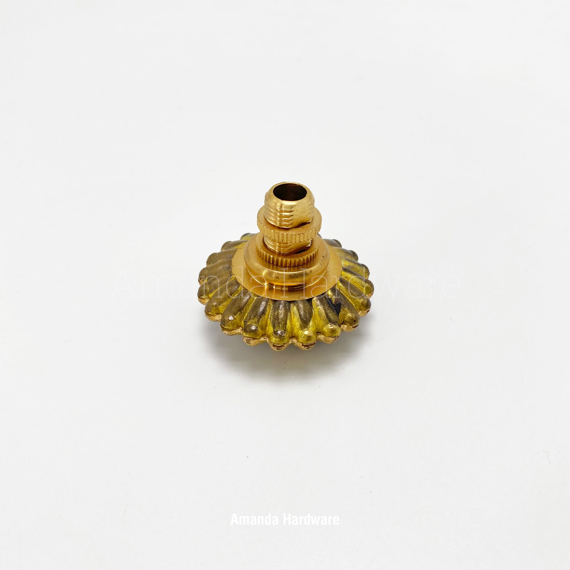 Brass Flat Flower Lamp Finial - 1.5in